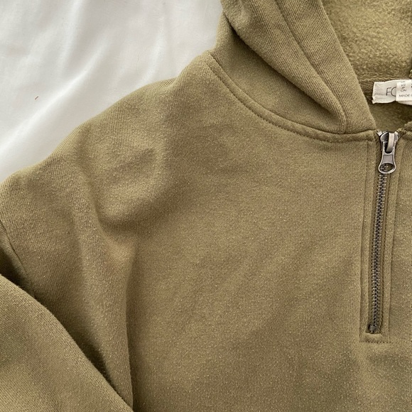 Army Green Forever21 Cropped Hoodie - Picture 2 of 3